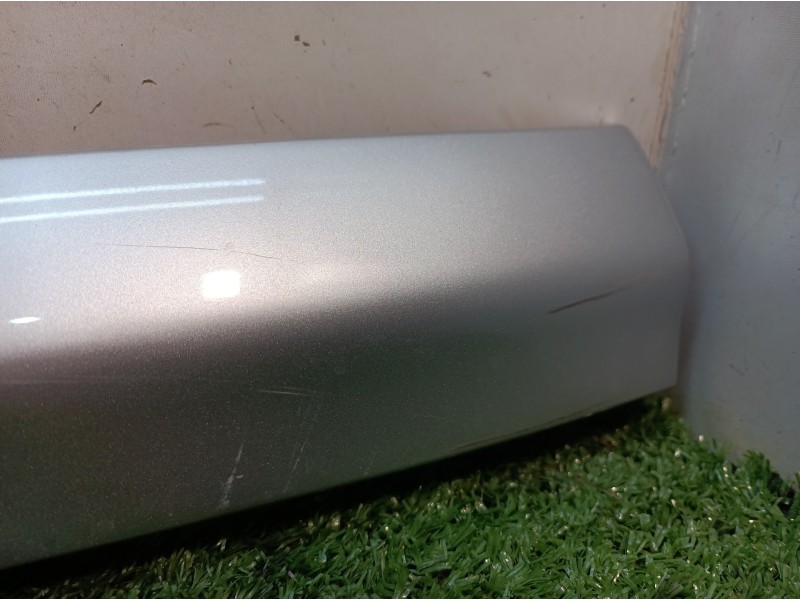 Recambio de aletin trasero izquierdo para opel zafira a design edition referencia OEM IAM 13154529  