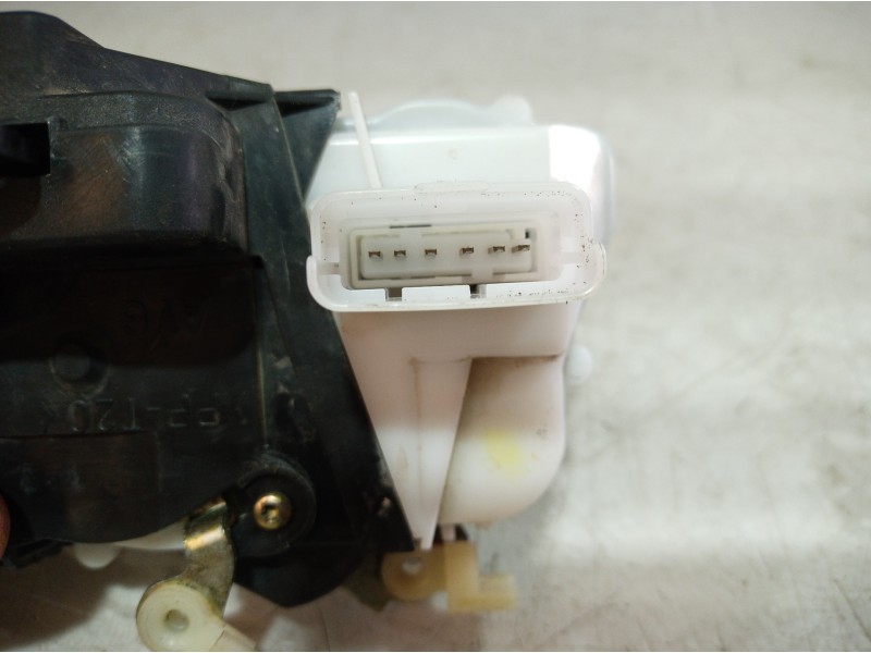 Recambio de cerradura puerta delantera izquierda para citroën c5 berlina 3.0 v6 exclusive automático referencia OEM IAM   