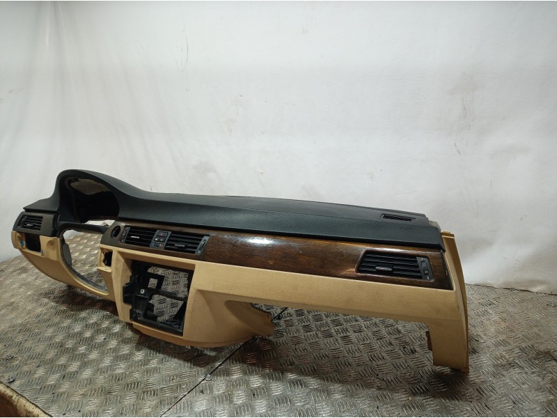 Recambio de salpicadero para bmw serie 3 berlina (e90) 316d referencia OEM IAM 51457075392 51457075392 51457075392