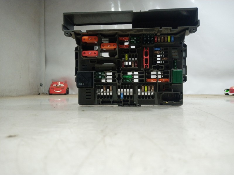 Recambio de caja reles / fusibles para bmw serie 3 berlina (e90) 316d referencia OEM IAM 911944604 911944604 911944604