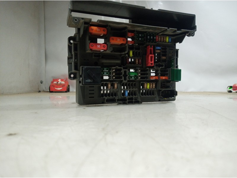 Recambio de caja reles / fusibles para bmw serie 3 berlina (e90) 316d referencia OEM IAM 911944604 911944604 911944604