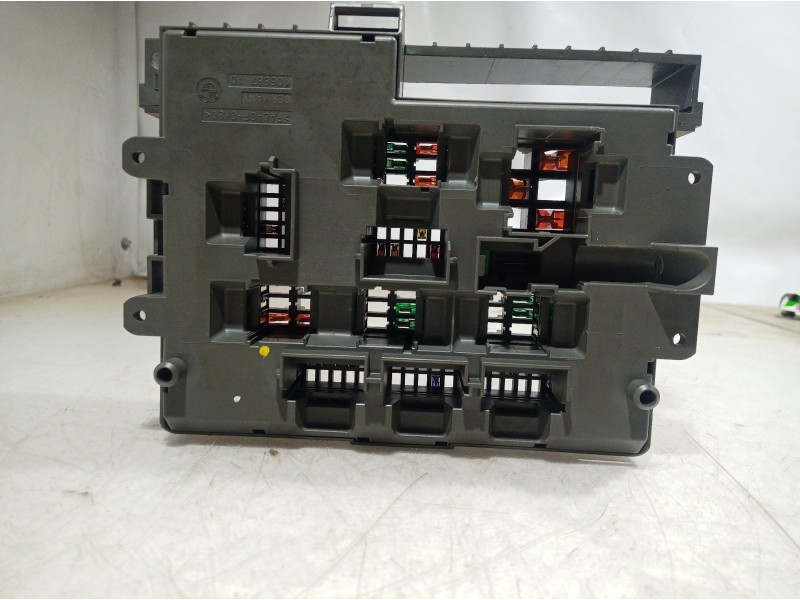 Recambio de caja reles / fusibles para bmw serie 3 berlina (e90) 316d referencia OEM IAM 911944604 911944604 911944604
