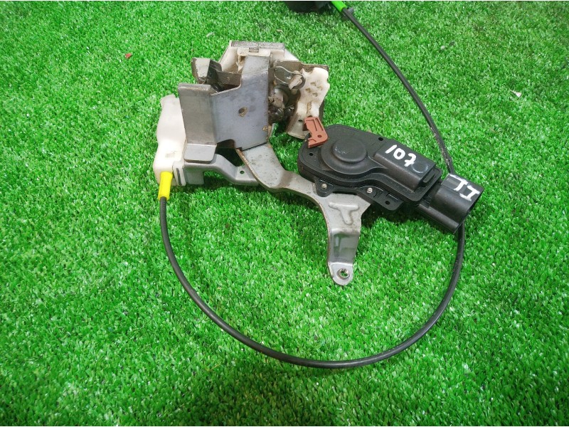 Recambio de cerradura puerta trasera izquierda para peugeot 107 básico referencia OEM IAM   