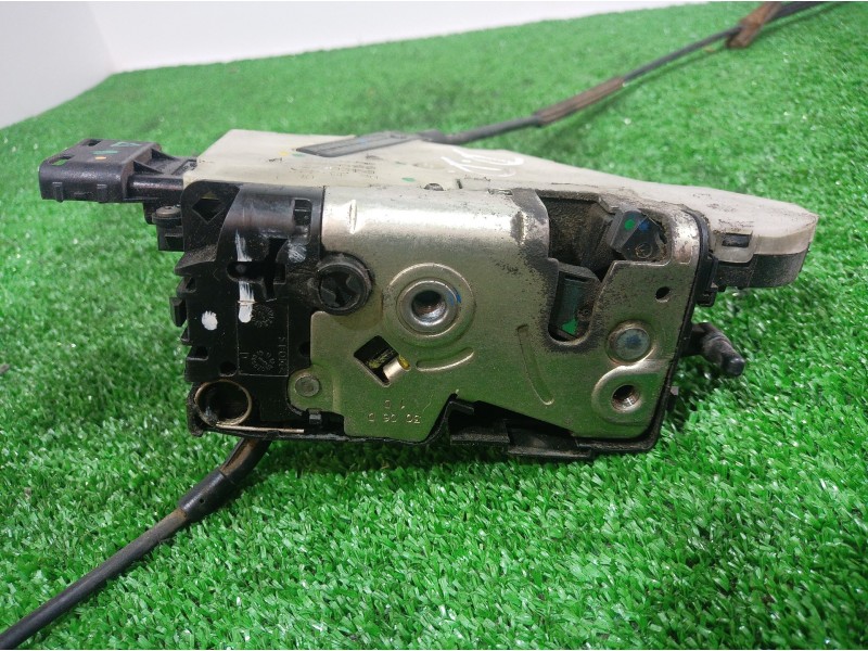 Recambio de cerradura puerta delantera derecha para peugeot 207 referencia OEM IAM 24099816 24099816 24097816