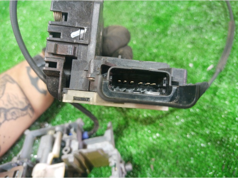 Recambio de cerradura puerta delantera derecha para peugeot 207 referencia OEM IAM 24099816 24099816 24097816