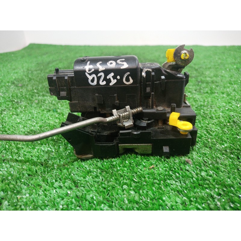 Recambio de cerradura puerta delantera izquierda para renault mascott fg 150. 35/55/65 cabina individual referencia OEM IAM   