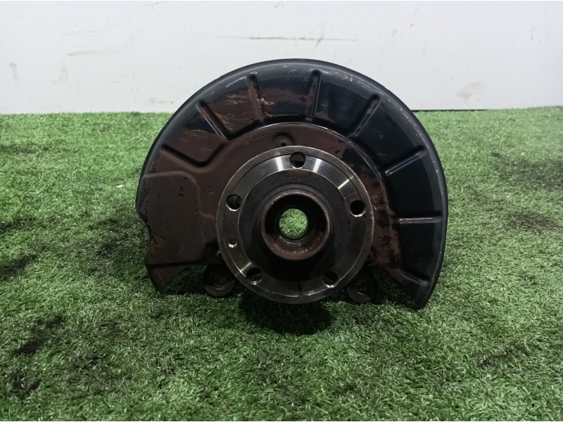 Recambio de mangueta delantera derecha para volkswagen golf plus (5m1) bluemotion edition referencia OEM IAM   