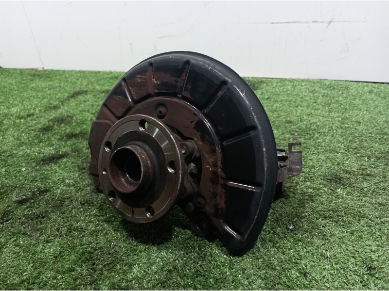 Recambio de mangueta delantera derecha para volkswagen golf plus (5m1) bluemotion edition referencia OEM IAM   