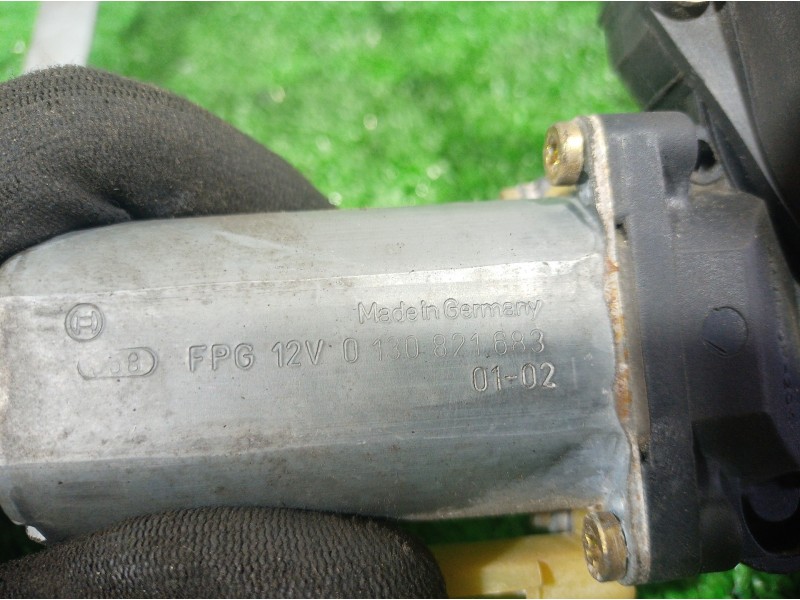 Recambio de elevalunas delantero derecho para ford ka (ccq) básico referencia OEM IAM 0130821683 0130821683 0130821683