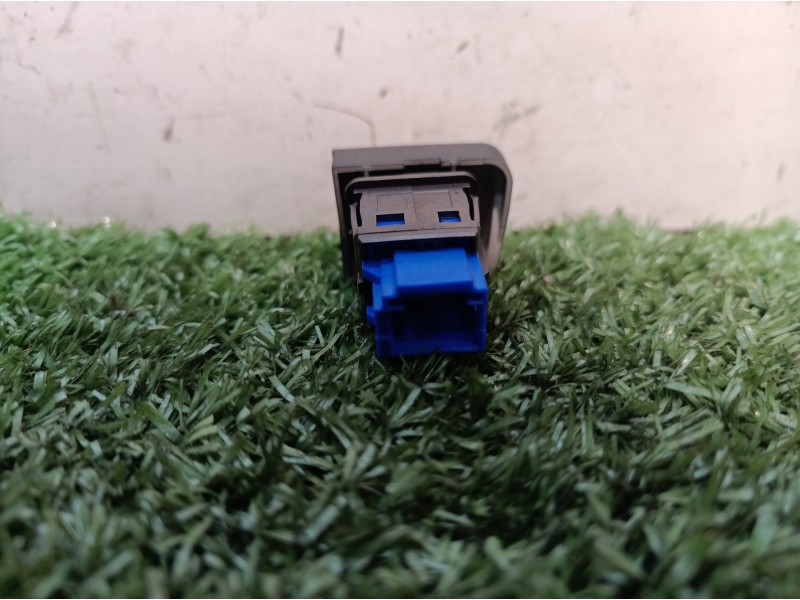 Recambio de warning para peugeot 208 active referencia OEM IAM 96750916ZD 96750916ZD 96750916