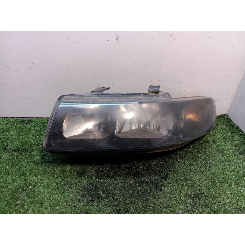 Recambio de faro izquierdo para seat leon (1m1) last edition referencia OEM IAM 1M1941001D 1M1941001D 67742691