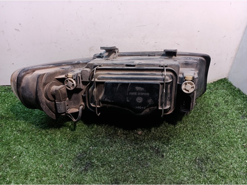 Recambio de faro izquierdo para seat leon (1m1) last edition referencia OEM IAM 1M1941001D 1M1941001D 67742691