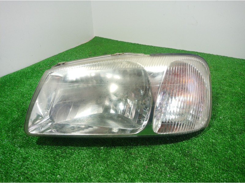 Recambio de faro izquierdo para hyundai accent (lc) 1.3 cat referencia OEM IAM   