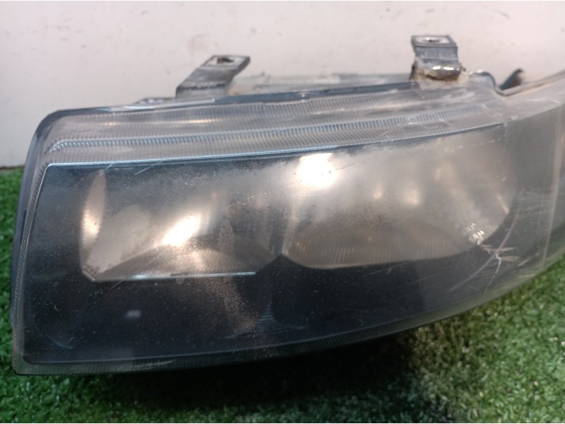 Recambio de faro izquierdo para seat leon (1m1) last edition referencia OEM IAM 1M1941001D 1M1941001D 67742691