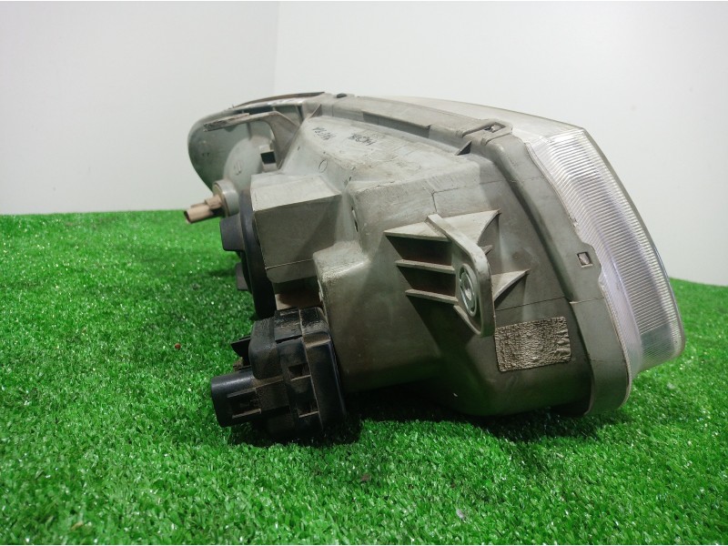 Recambio de faro izquierdo para hyundai accent (lc) 1.3 cat referencia OEM IAM   
