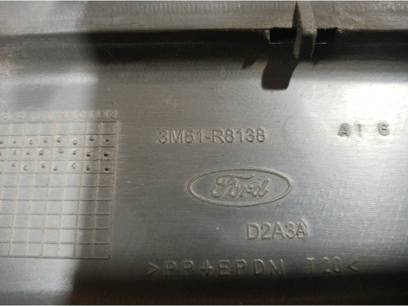 Recambio de rejilla delantera para ford focus c-max (cap) 30 aniversario referencia OEM IAM 3M51R8138 3M51R8138 3M51R8138