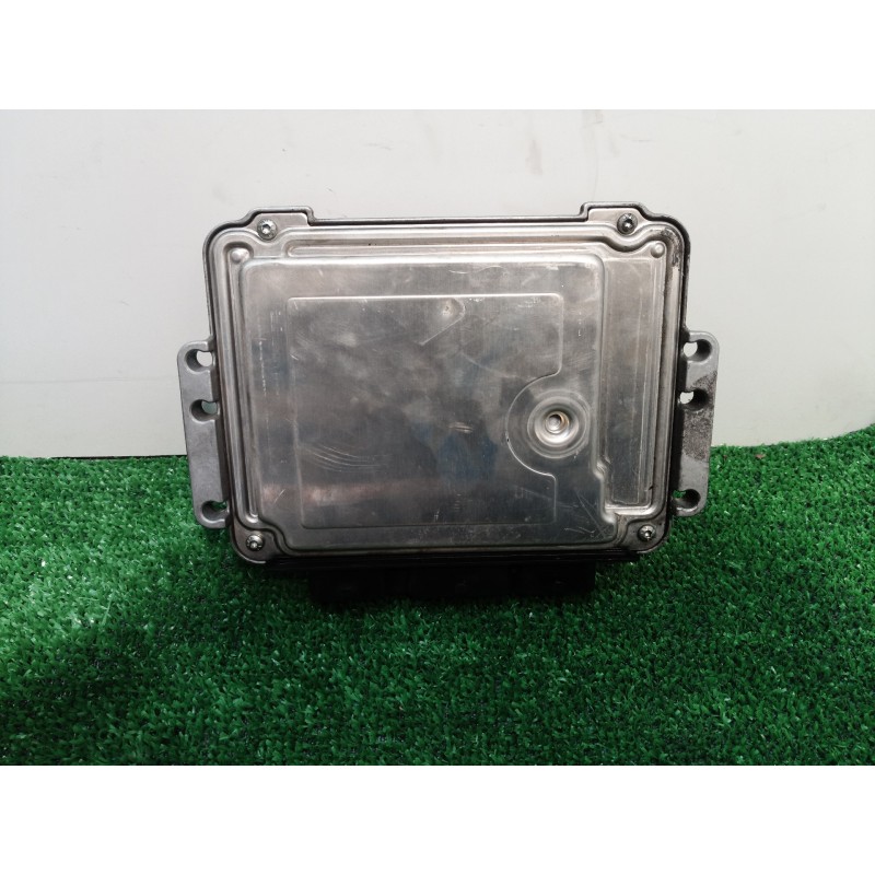 Recambio de centralita motor uce para renault scenic ii confort dynamique referencia OEM IAM 0281011776 0281011776 8200391966
