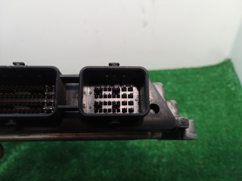 Recambio de centralita motor uce para renault scenic ii confort dynamique referencia OEM IAM 0281011776 0281011776 8200391966