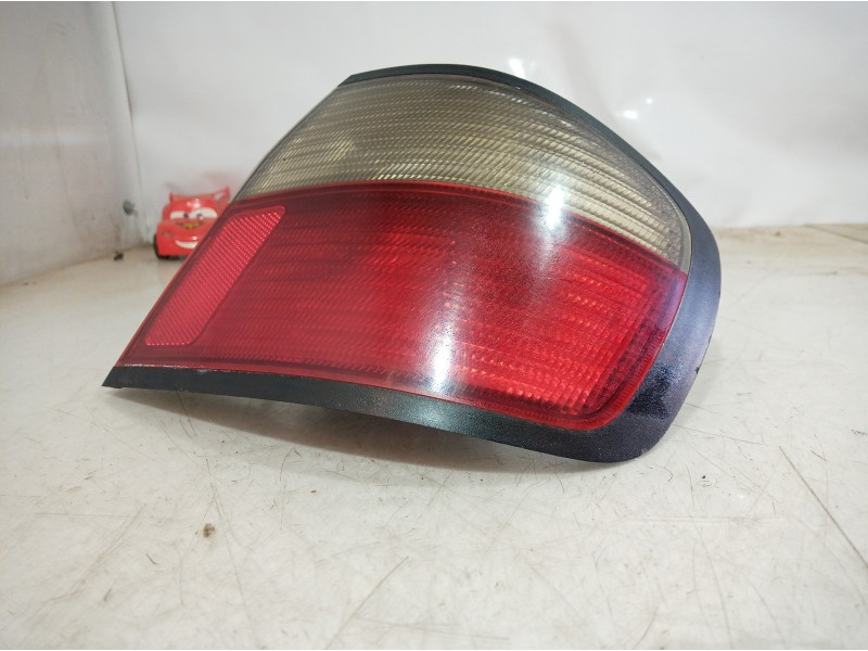 Recambio de piloto trasero derecho para nissan primera berlina (p11) 2.0 navigation referencia OEM IAM   