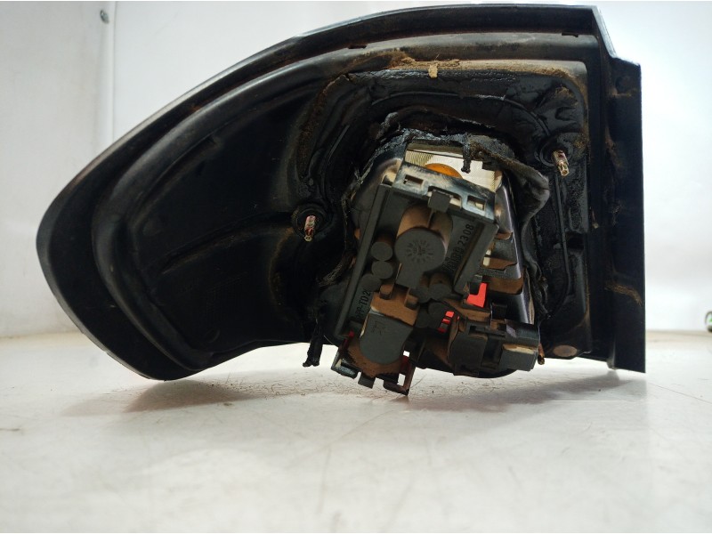 Recambio de piloto trasero derecho para nissan primera berlina (p11) 2.0 navigation referencia OEM IAM   