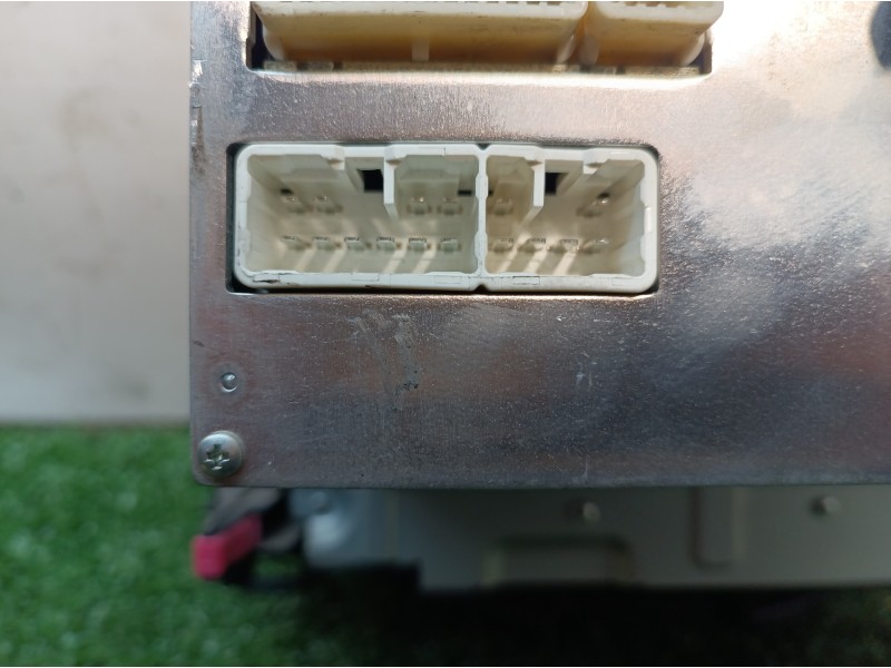 Recambio de sistema audio / radio cd para peugeot 108 active referencia OEM IAM 861400H010 861400H010 AVH7048ZC