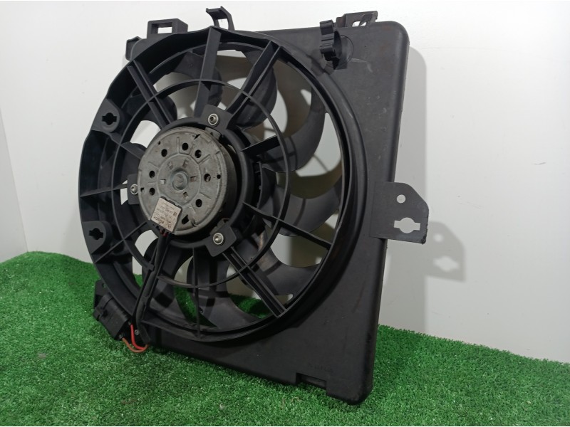 Recambio de electroventilador para opel astra h berlina cosmo referencia OEM IAM 0130303957 013030304 24467444