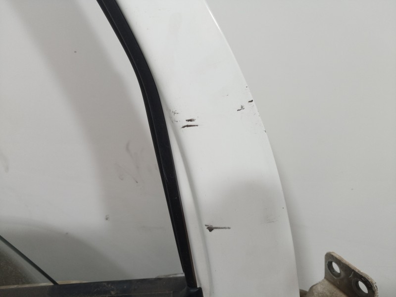 Recambio de puerta delantera derecha para nissan cabstar e 3.0 diesel referencia OEM IAM   