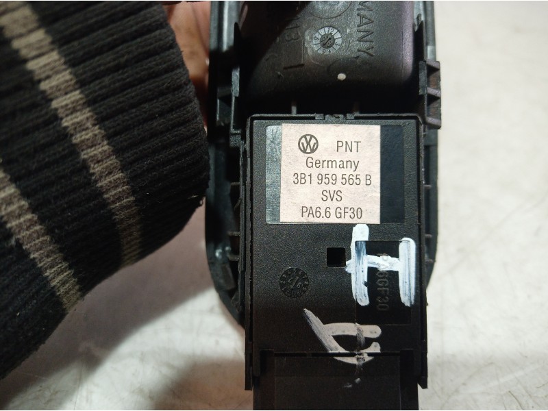 Recambio de mando retrovisor para volkswagen passat berlina (3b2) comfortline referencia OEM IAM 3B1959565B 3B1959565B 3B1959565