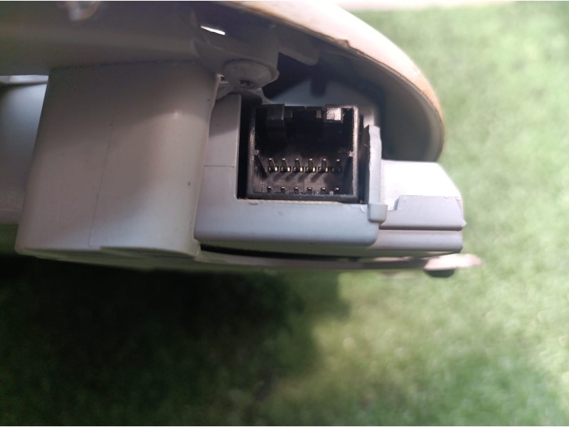 Recambio de luz interior para chrysler grand voyager limited referencia OEM IAM VE2111822591 VE2111822591 05016281AH