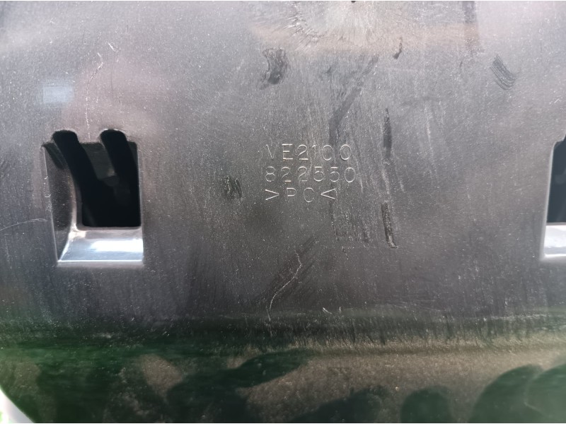 Recambio de luz interior para chrysler grand voyager limited referencia OEM IAM VE2111822591 VE2111822591 05016281AH