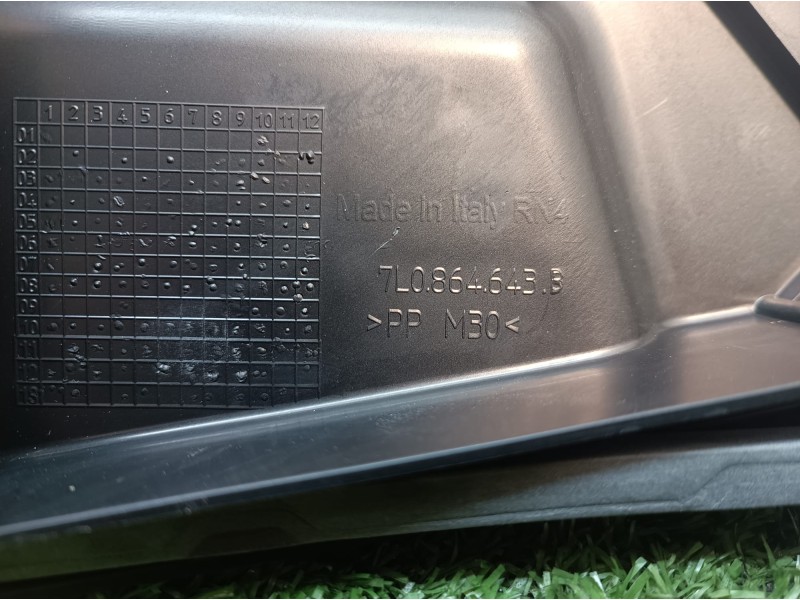 Recambio de moldura para volkswagen touareg (7la) referencia OEM IAM 7L0864643B 7L0864643B 7L0864643