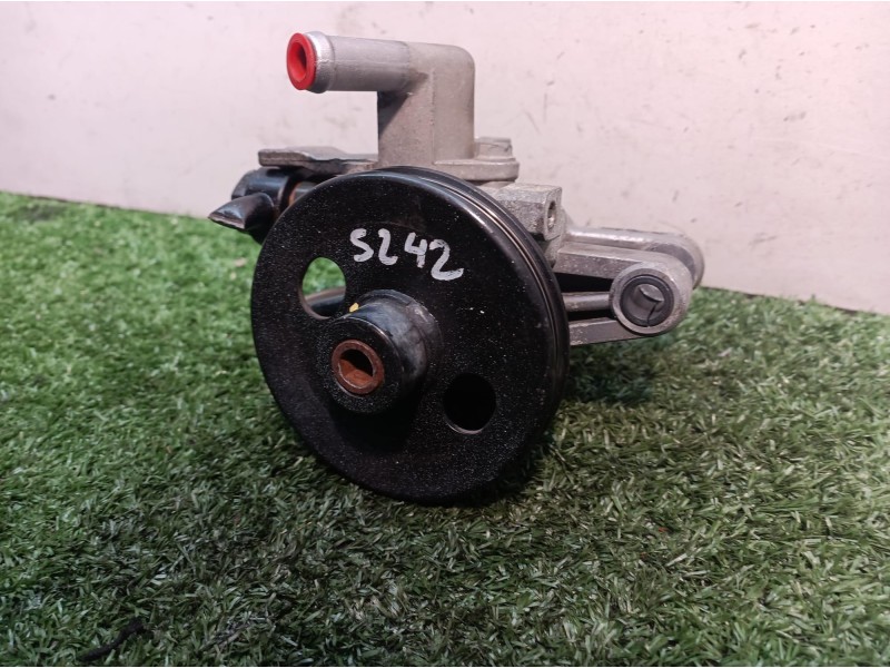 Recambio de bomba direccion para hyundai tucson (jm) 2,0 classic 4x2 referencia OEM IAM 571002E000 571002E000 571002E000