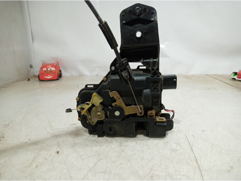 Recambio de cerradura puerta trasera derecha para volkswagen passat berlina (3b2) comfortline referencia OEM IAM   