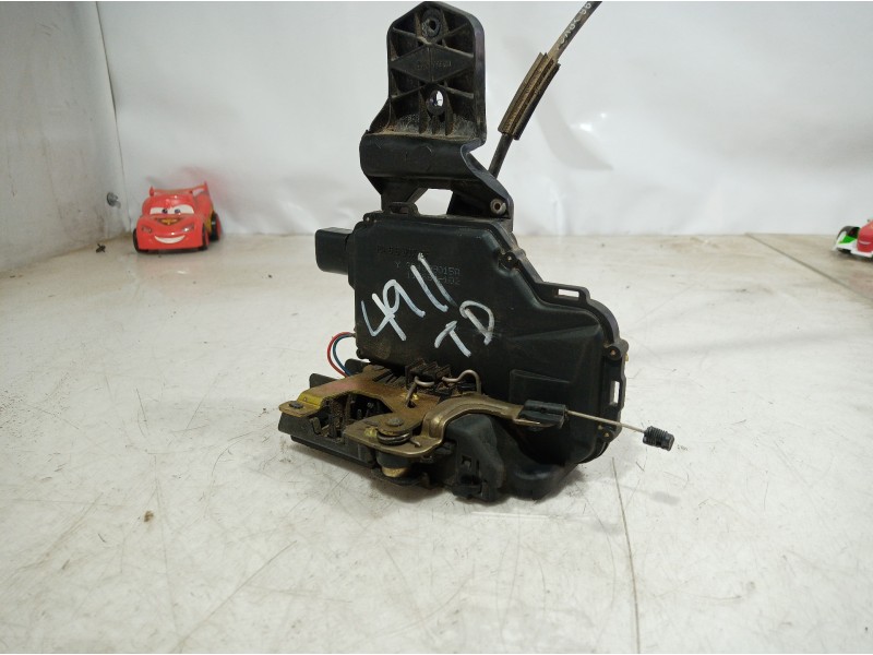 Recambio de cerradura puerta trasera derecha para volkswagen passat berlina (3b2) comfortline referencia OEM IAM   