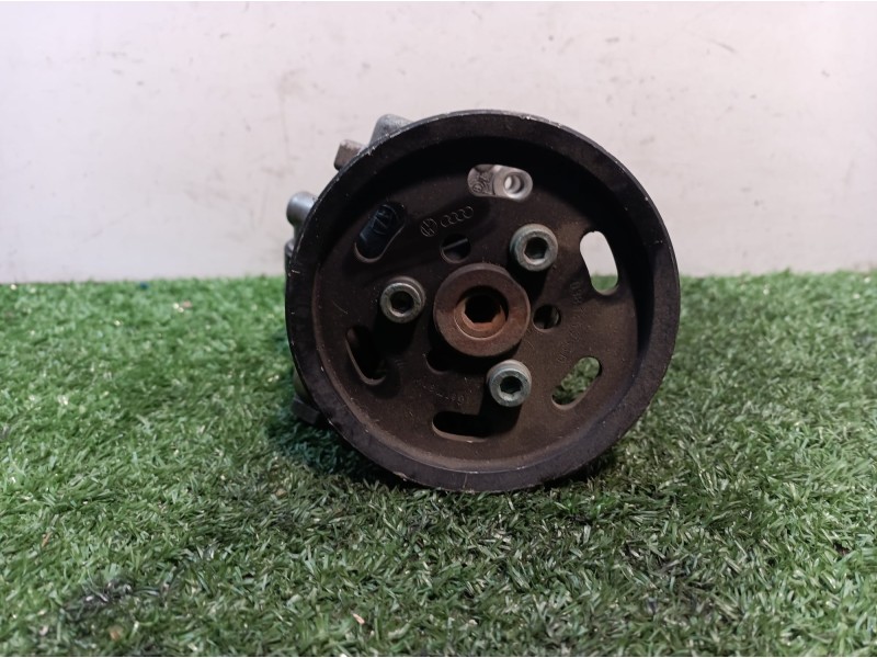 Recambio de bomba direccion para audi a4 berlina (8e) 1.9 tdi referencia OEM IAM 8D0145156T 8D0145156T 7690955102