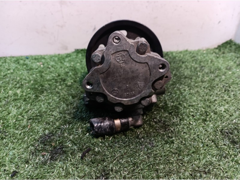 Recambio de bomba direccion para audi a4 berlina (8e) 1.9 tdi referencia OEM IAM 8D0145156T 8D0145156T 7690955102