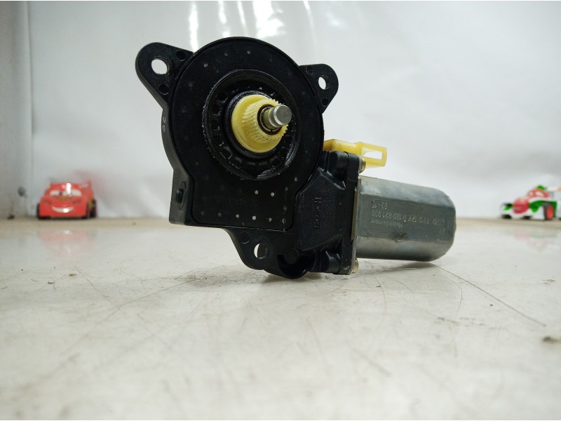 Recambio de motor elevalunas delantero izquierdo para ford fiesta (cbk) ambiente referencia OEM IAM 0130821938 0130821938 013082