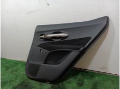 Recambio de guarnecido puerta trasera derecha para toyota auris luna+ referencia OEM IAM 67787X1F00 67787X1F00 67787X1F00 2
