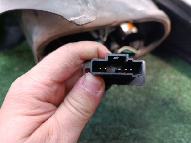 Recambio de piloto trasero izquierdo para peugeot 206 berlina quicksilver referencia OEM IAM   