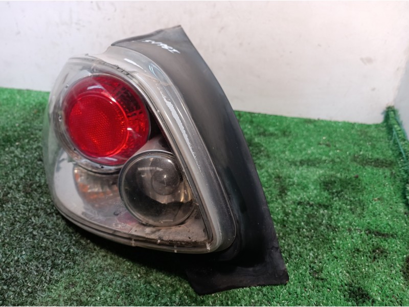 Recambio de piloto trasero izquierdo para peugeot 206 berlina quicksilver referencia OEM IAM   