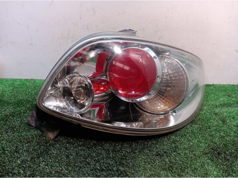 Recambio de piloto trasero derecho para peugeot 206 berlina quicksilver referencia OEM IAM   