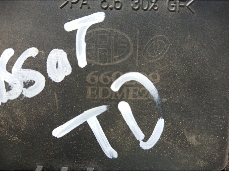 Recambio de cerradura puerta trasera derecha para volkswagen passat berlina (3b3) referencia OEM IAM 660209 660209 660209