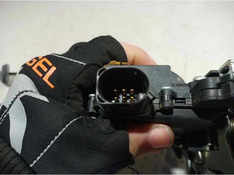 Recambio de cerradura puerta trasera derecha para volkswagen passat berlina (3b3) referencia OEM IAM 660209 660209 660209