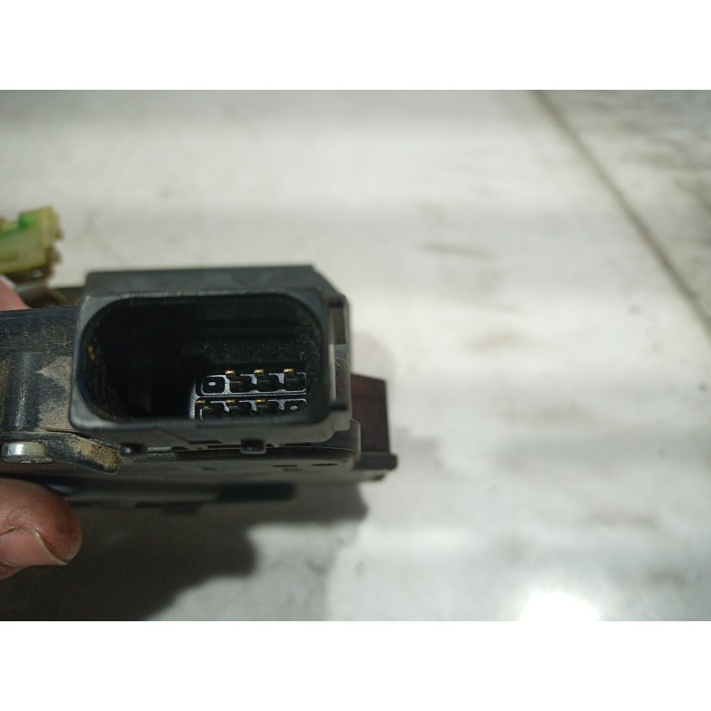 Recambio de cerradura puerta delantera derecha para opel corsa d referencia OEM IAM 13258274 13258274 13258274
