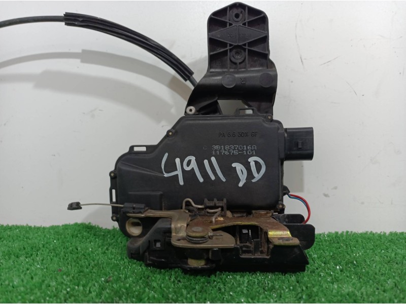 Recambio de cerradura puerta delantera derecha para volkswagen passat berlina (3b2) comfortline referencia OEM IAM 3B1837016A 3B