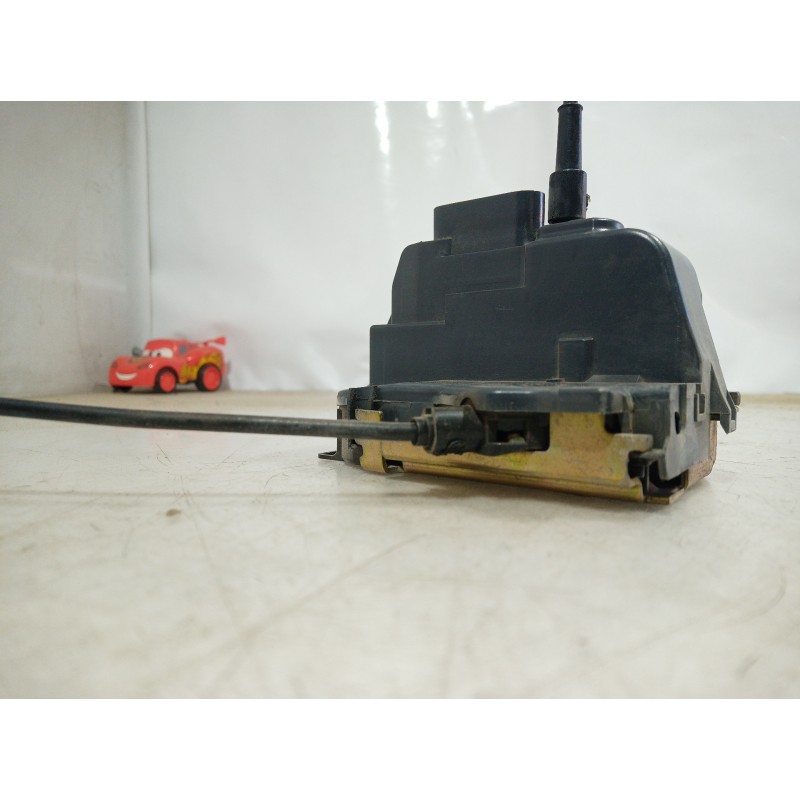 Recambio de cerradura puerta trasera derecha para renault megane ii classic berlina 1.9 dci diesel referencia OEM IAM   