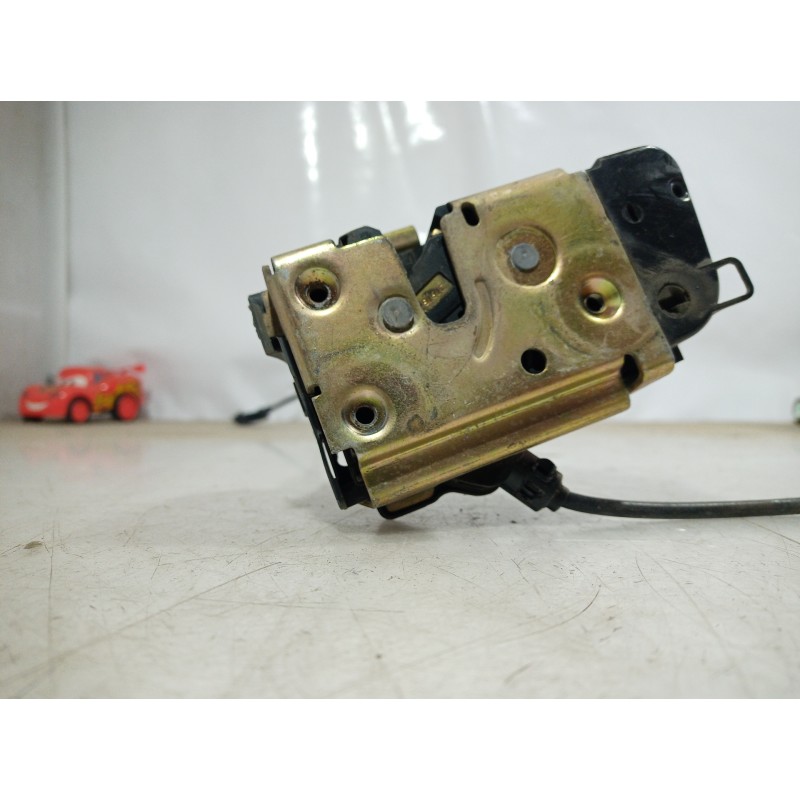 Recambio de cerradura puerta trasera derecha para renault megane ii classic berlina 1.9 dci diesel referencia OEM IAM   
