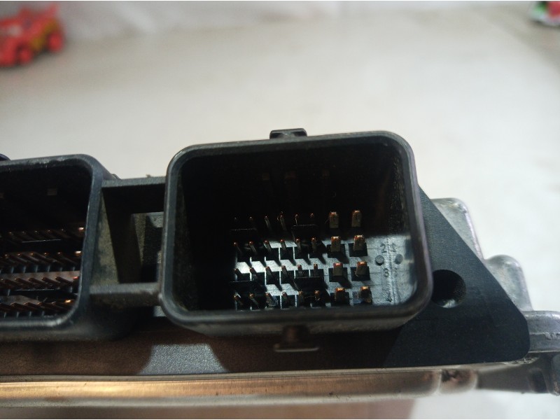 Recambio de centralita motor uce para renault megane ii classic berlina 1.9 dci diesel referencia OEM IAM 0281011549 0281011549 