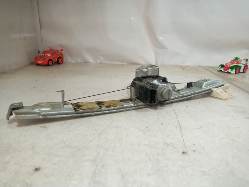 Recambio de elevalunas trasero derecho para renault megane ii classic berlina 1.9 dci diesel referencia OEM IAM 19001178 1900117