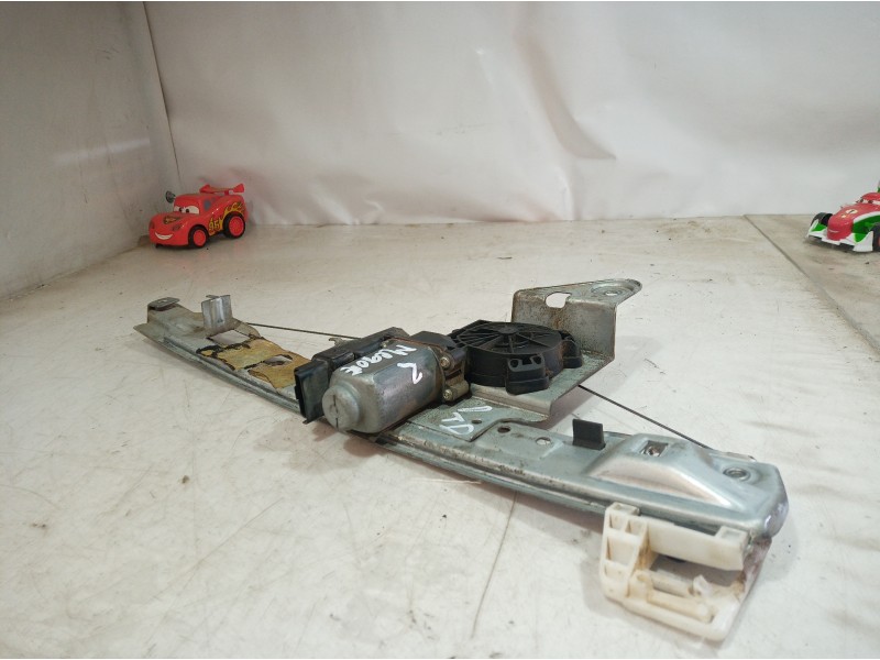 Recambio de elevalunas trasero derecho para renault megane ii classic berlina 1.9 dci diesel referencia OEM IAM 19001178 1900117